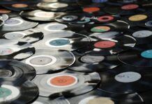 Jak sprawdzić czas bezczynności dysku twardego?