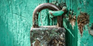 Co zawiera raport o zagrożeniach bezpieczeństwa narodowego?