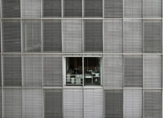 Jak zmotywować pracownika do pracy w nadgodzinach?